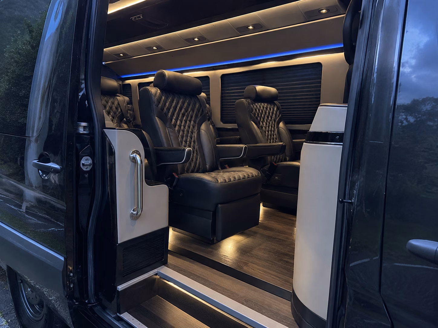 find transportation for your next bachelor or bachelorette party 5