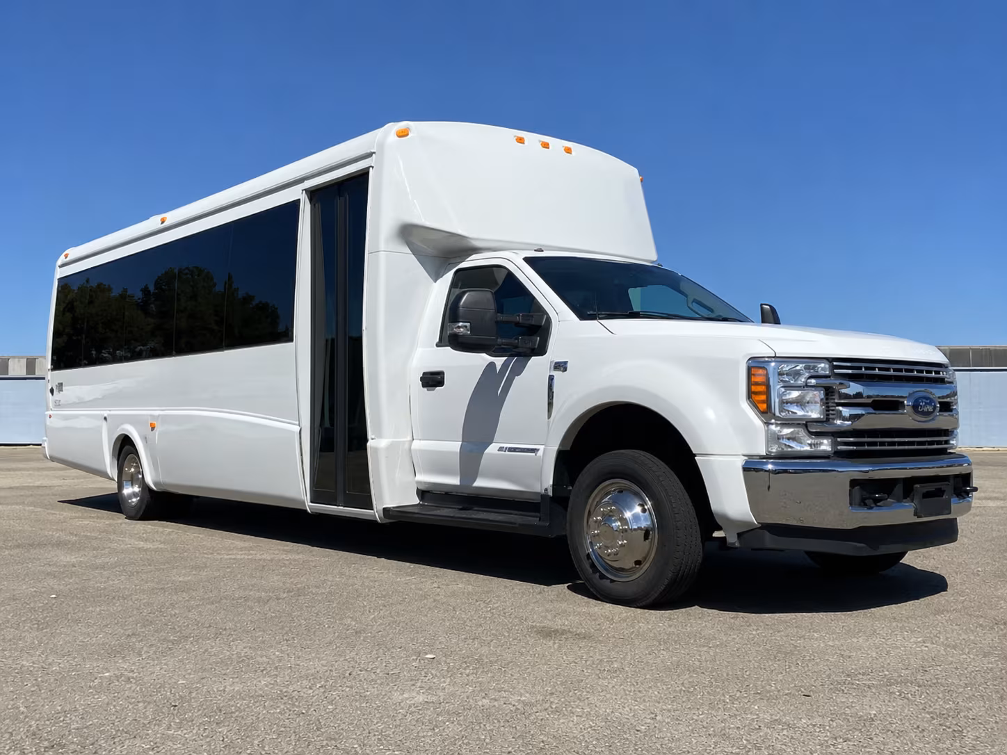 find transportation for your next convention or trade show 3