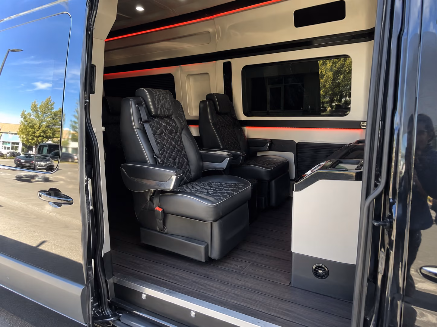 find transportation for your next prom 2