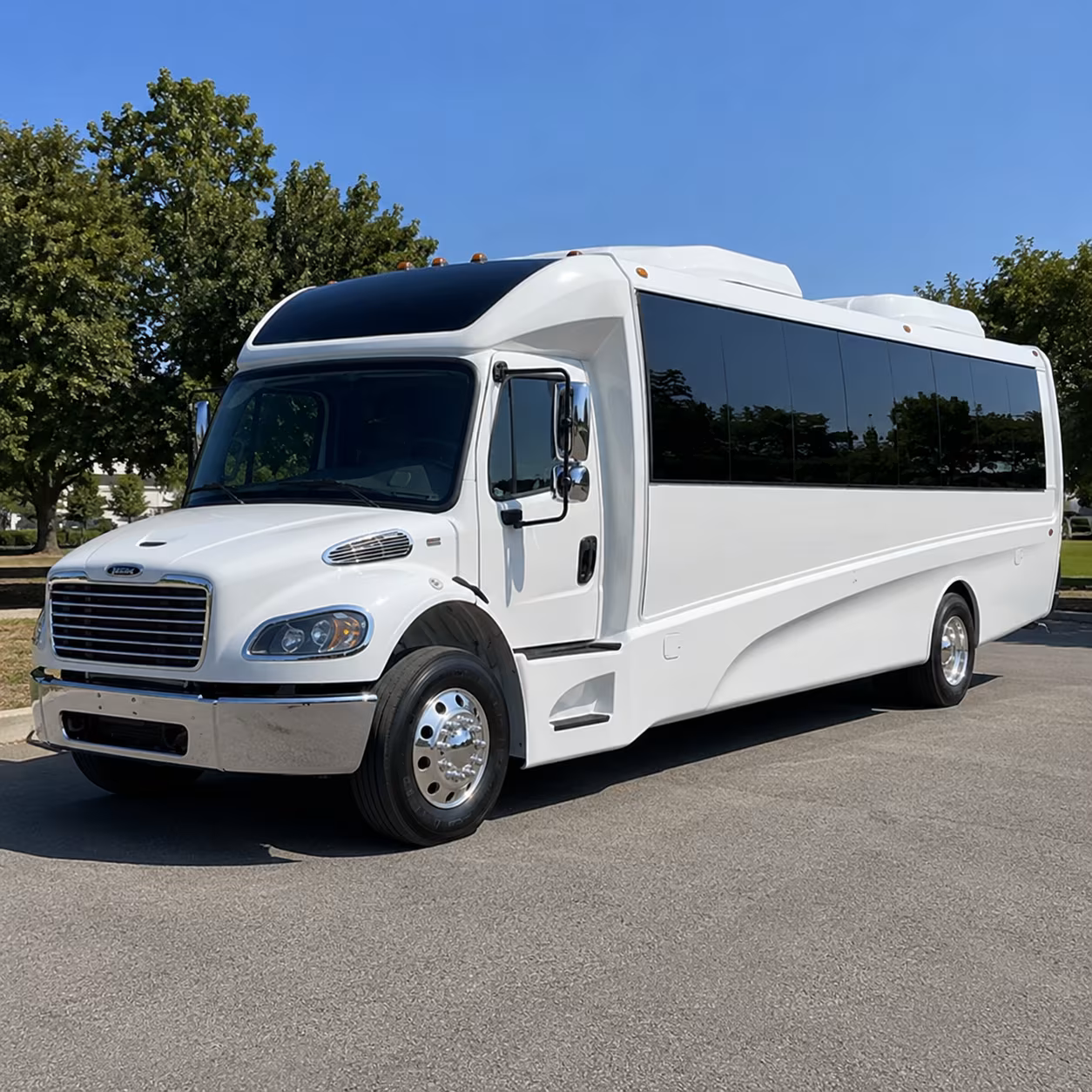 little rock 28 passenger minibus