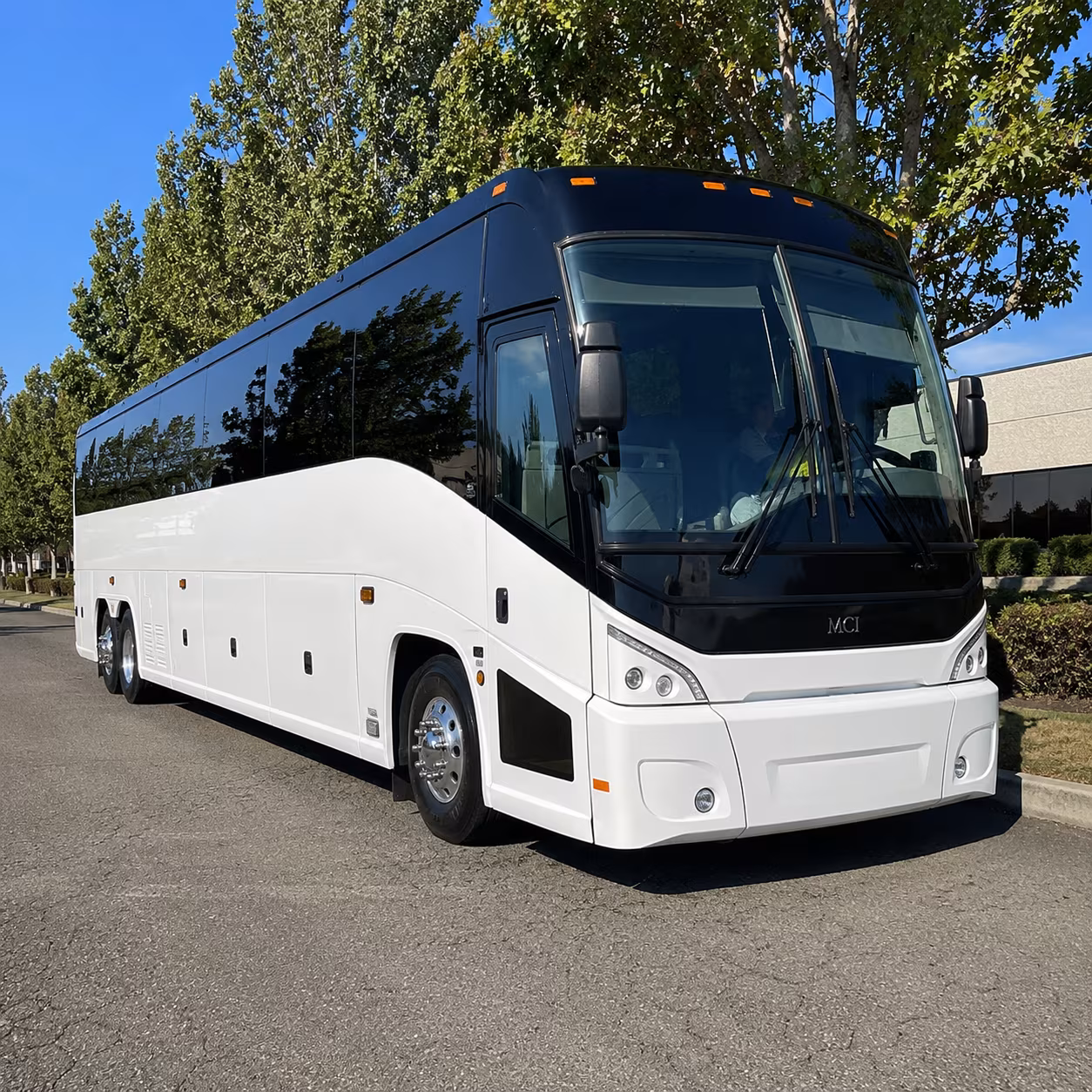 little rock 50 passenger charter bus